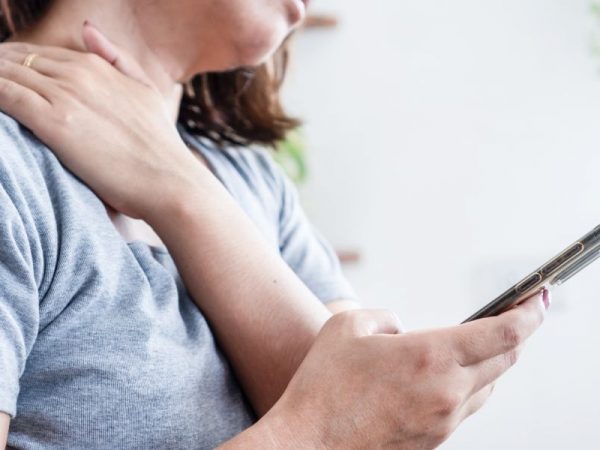 dolor-cuello-movil